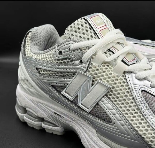 New Balance running
