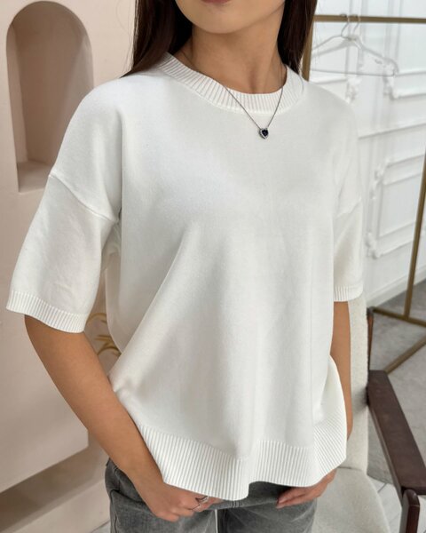 Женская белая кофта с короткими рукавами