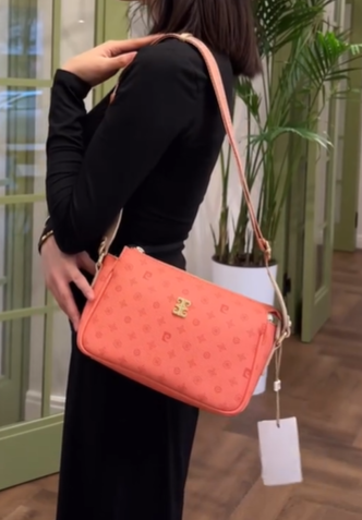 Сумочка от бренда Pierre Cardin оранжевая