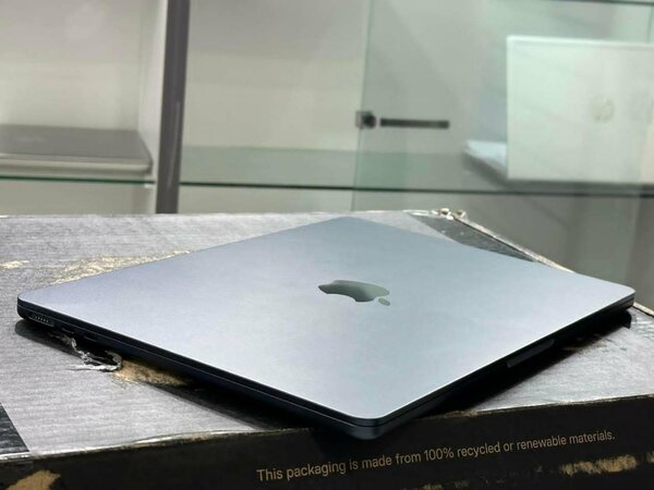 MacBook 2020 M1 Pro  16GB RAM  512GB SSD