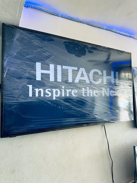 50inches full digital android smart 4k HITACHI TV