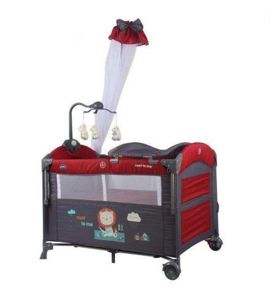 Berceau lit de bébé avec moustiquaire