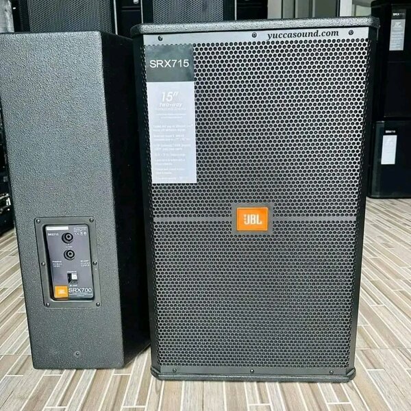 JBL SRX715 Speaker