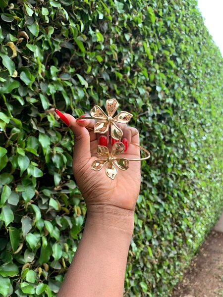 Bracelet manchette floral