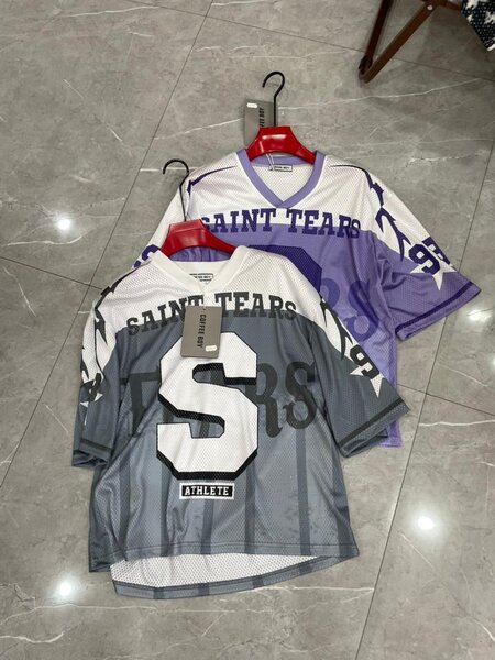 Maillots de sport tendance unisexe