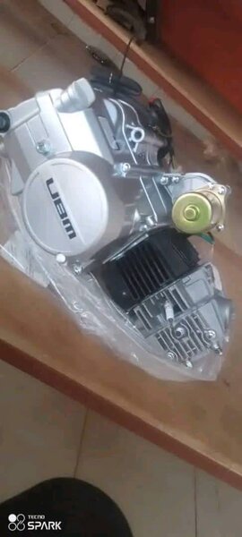 Moteur de moto puissant