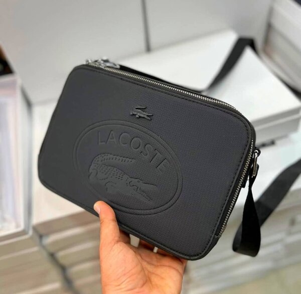 Sacoche lacoste