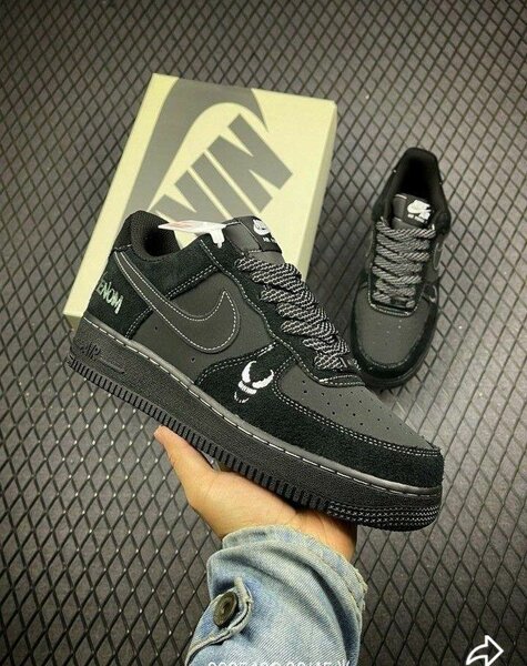 Baskets noires élégantes