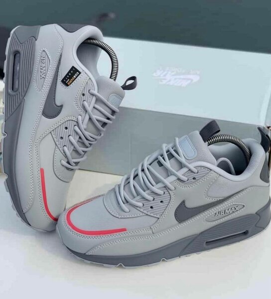 Baskets Air Max gris pour hommes