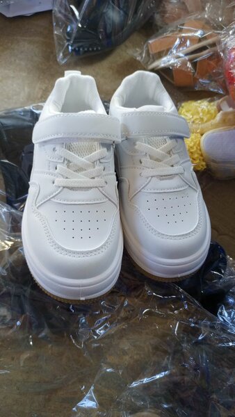 Baskets enfants blanches