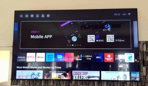 Preowned LG system with Bluetooth 