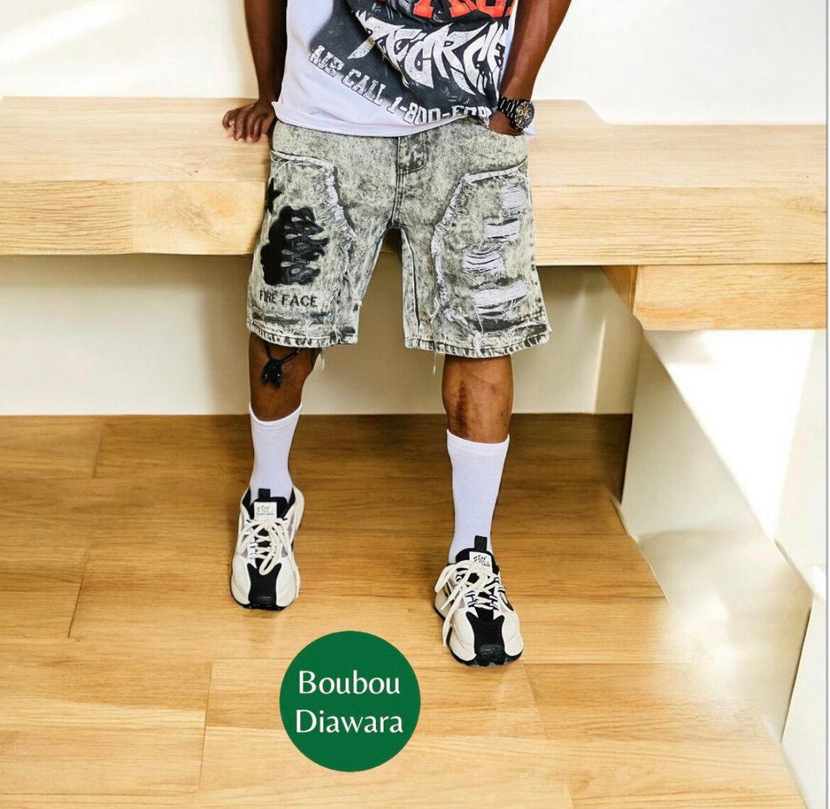 Shorts en jean déchirés