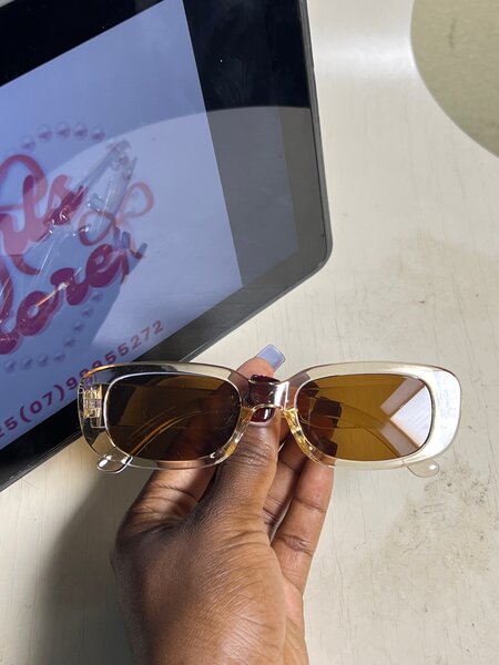 Lunettes de soleil femme transparentes