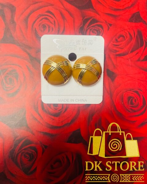 Boucles d'oreilles dorées élégantes