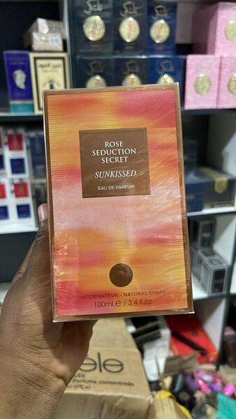 Rose seduction Sun kissed