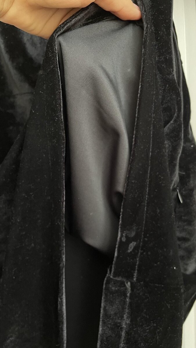 Платье бархатное черное вечернее