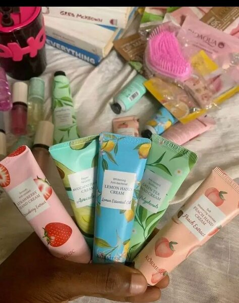 Crèmes pour les mains parfumées