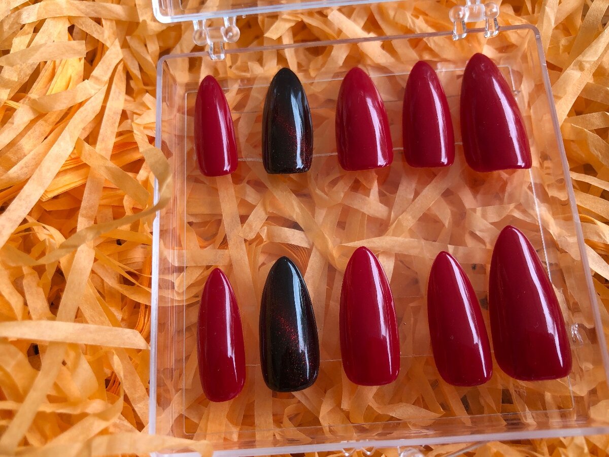 Ongles Acryliques Rouge Noir