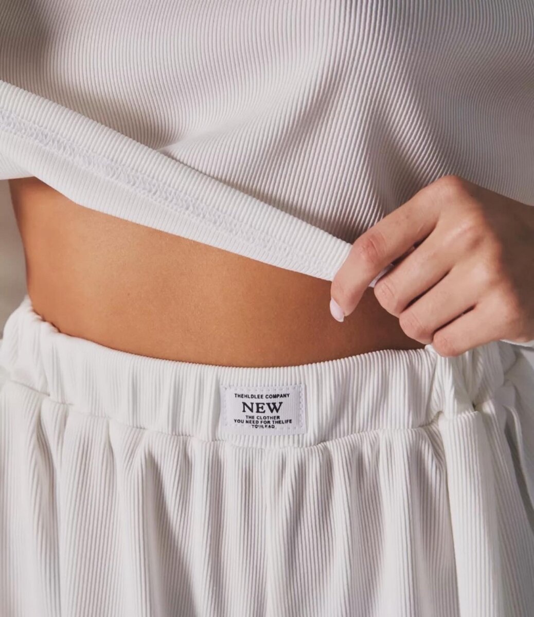 Костюм двойка (топ оверсайз + шорты)