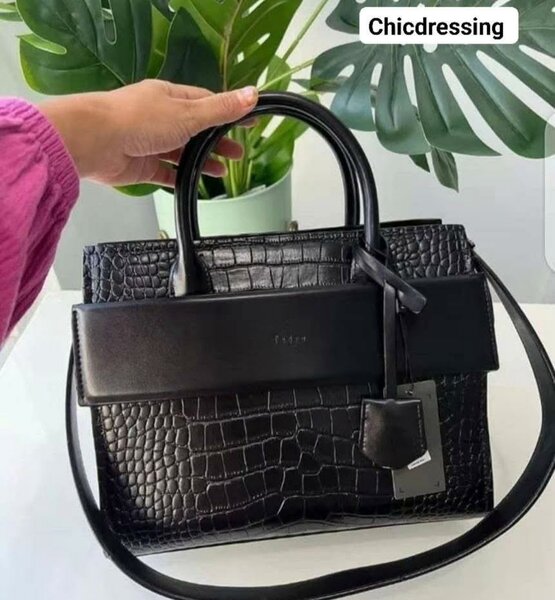 Sac à main en cuir chic