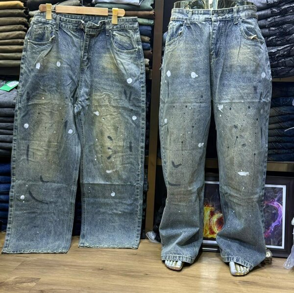 Jeans décontractés avec taches