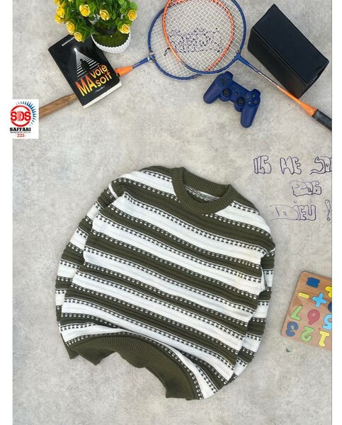 Pull rayé vert et blanc