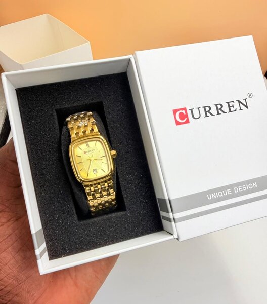 Montre Femme CURREN Dorée Élégante