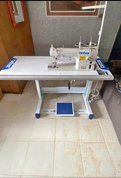 Machine à coudre industrielle Britax