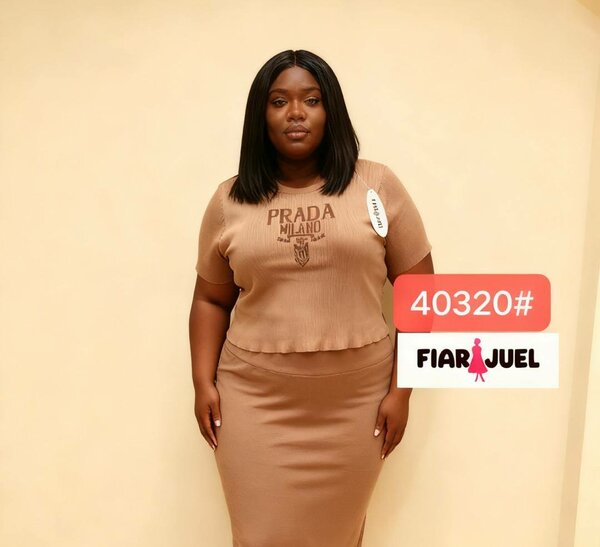 T-shirt motif logo chic