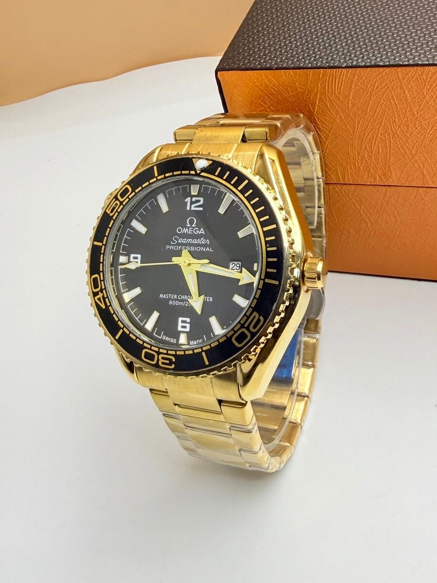 Montre de luxe étanche