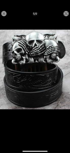 Ceinture en cuir avec boucle crâne