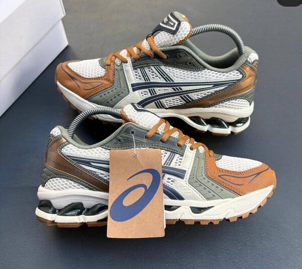 Chaussures de course légères