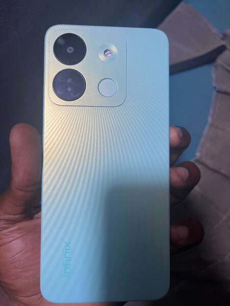 Infinix smart 7 HD
