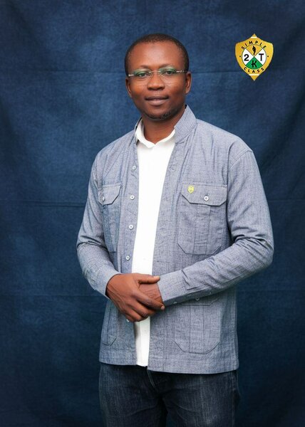 Chemise grise élégante homme