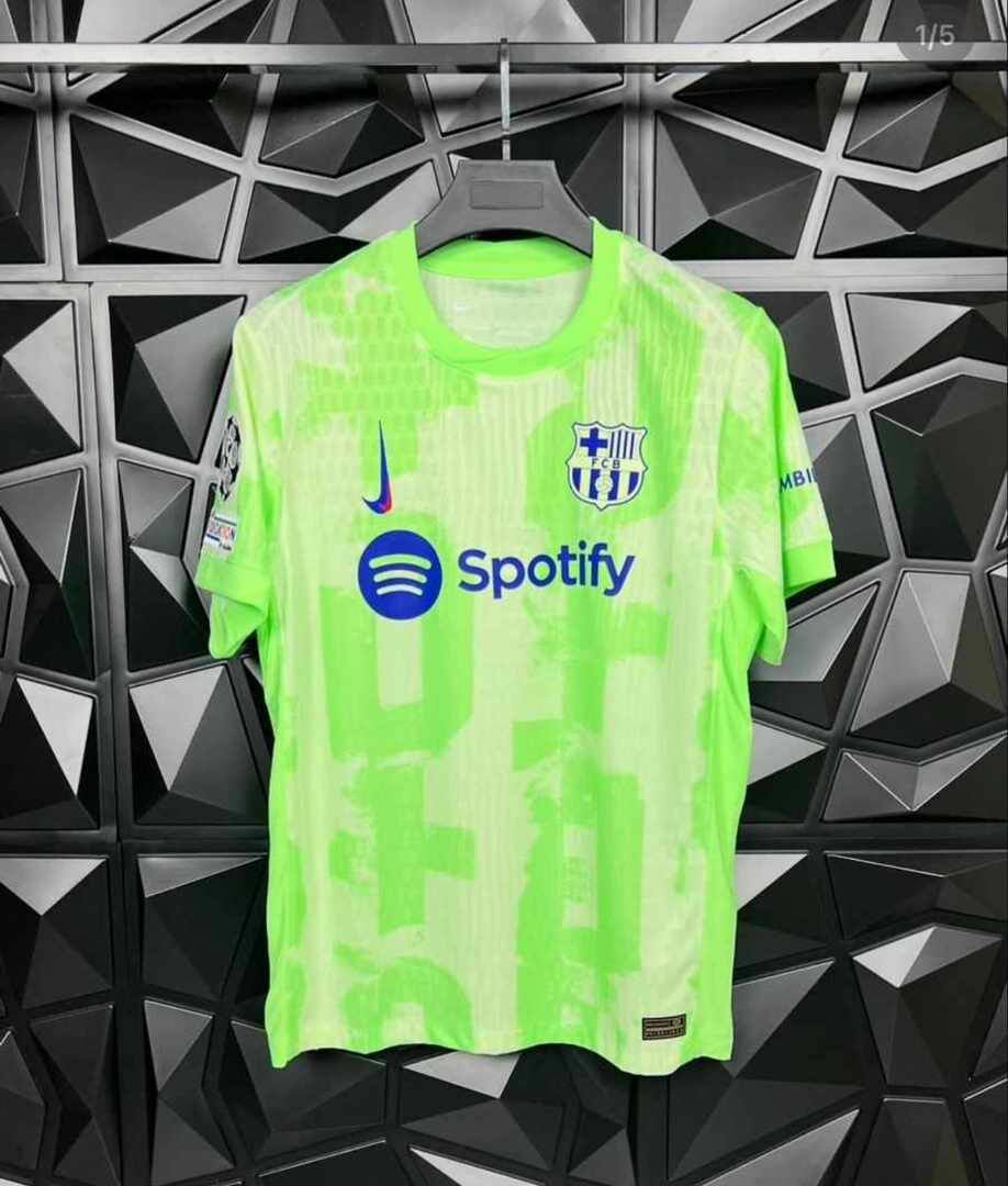 Les maillots sont disponibles