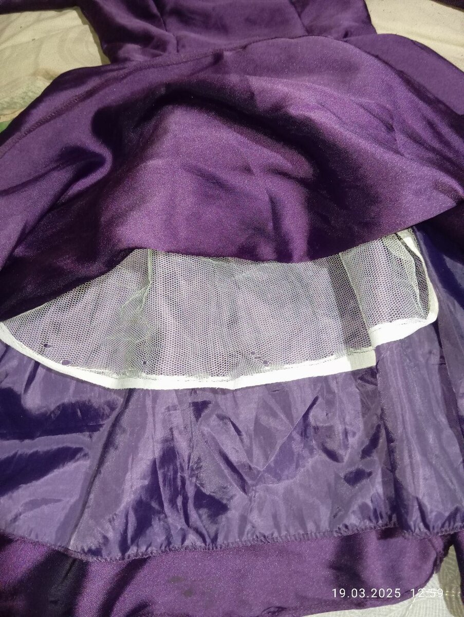 Продаю платья размер M. L за 1000 ряльному покупателю уступл