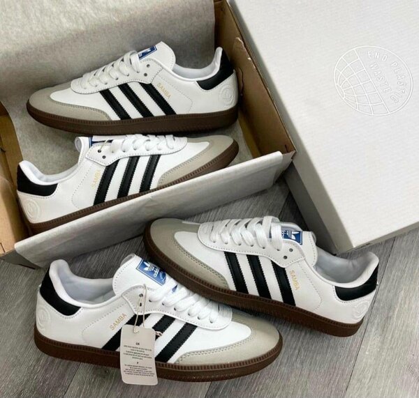 Baskets Adidas Samba blanches