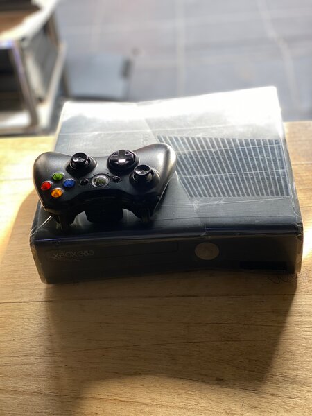 Console Xbox 360 avec Manette