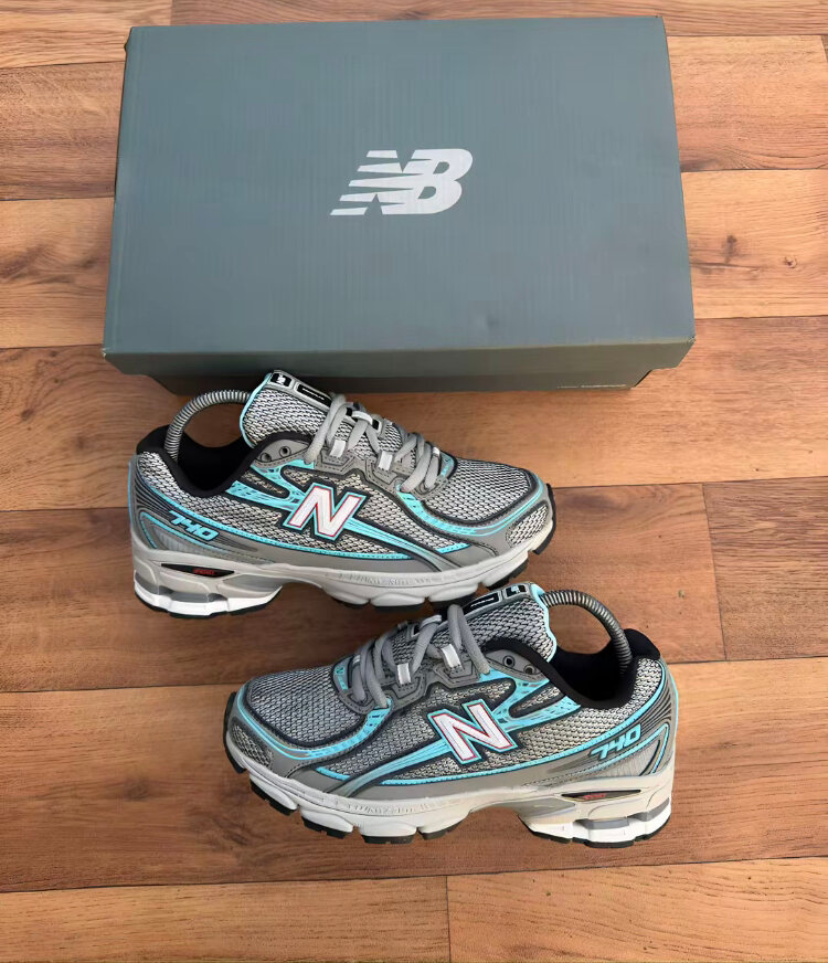 Baskets New Balance 740