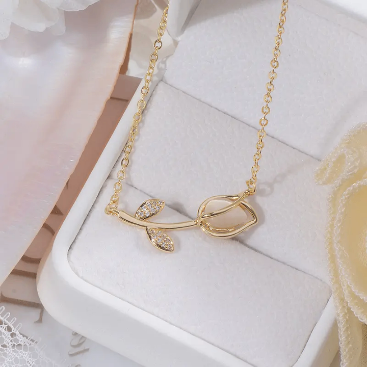 Collier Fleur Élégant Femme