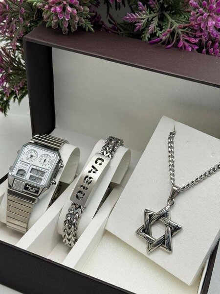 Casio 3 in 1 , Wristwatch, bracelet and necklace