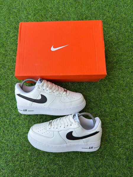 Nike Air Force 1 Blanc Noir