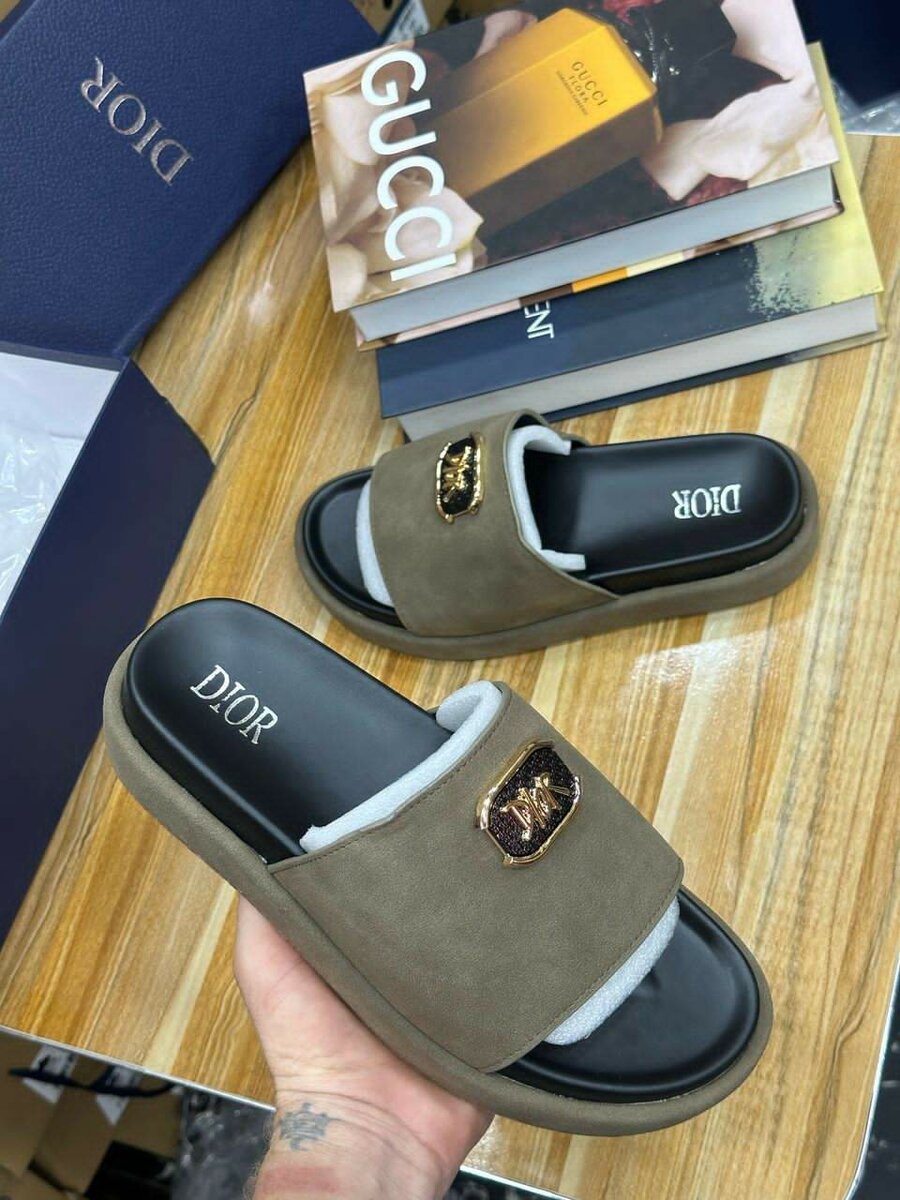 Sandale (original dans carton