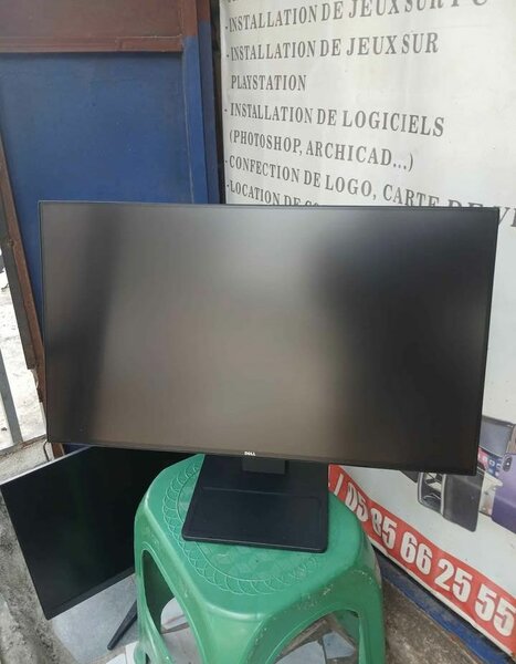 Écran LED Ultra HD 27"