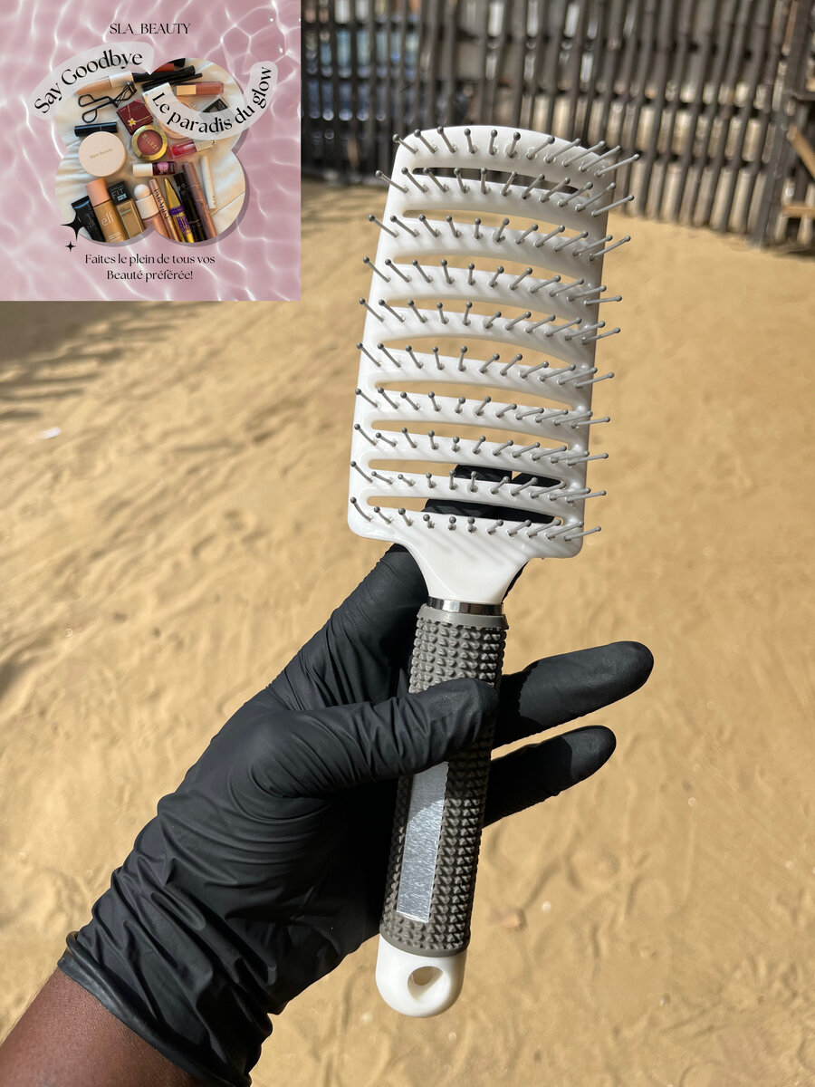 Brosse à cheveux ventilée