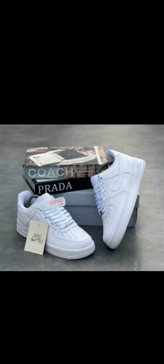 Baskets Nike Air Force 1 Mixte