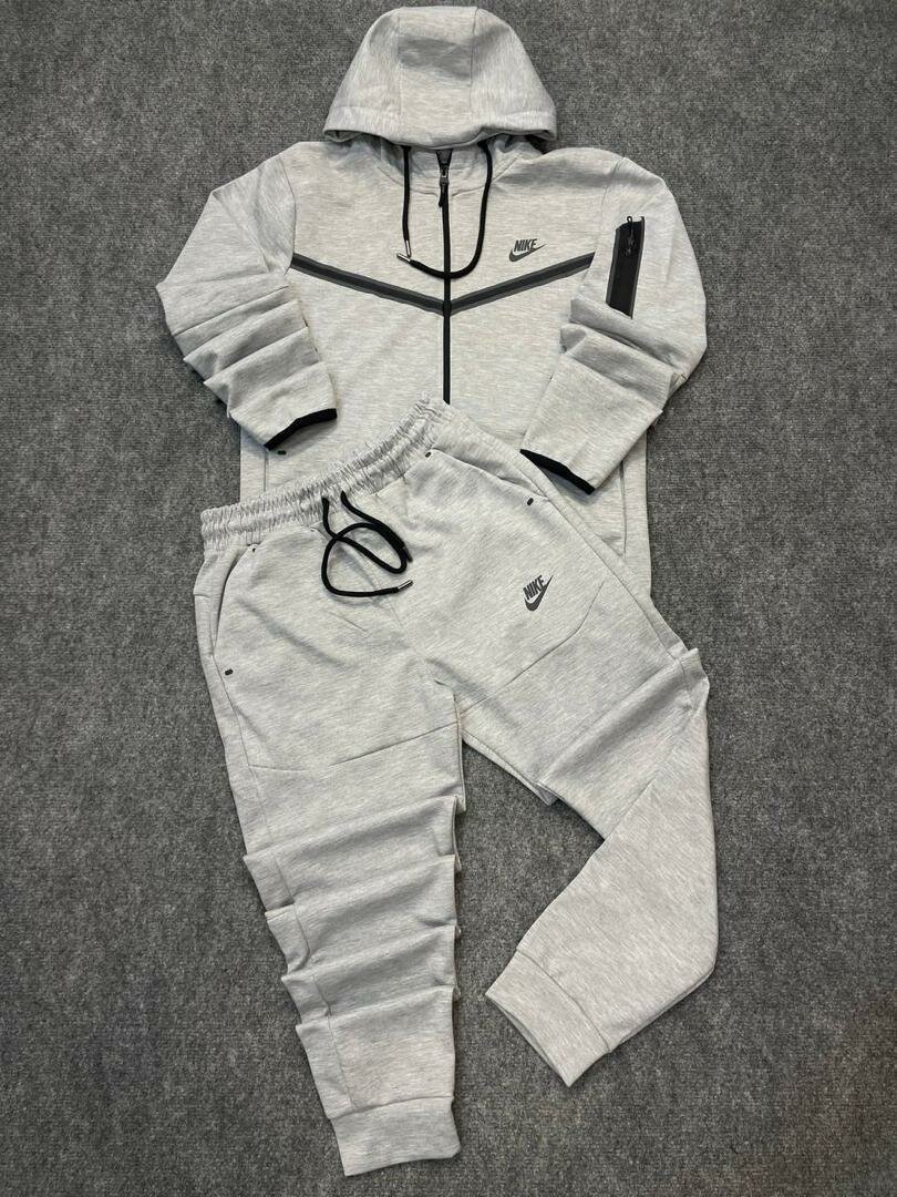 Ensemble jogging Nike tendance