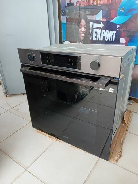 Four électrique encastrable