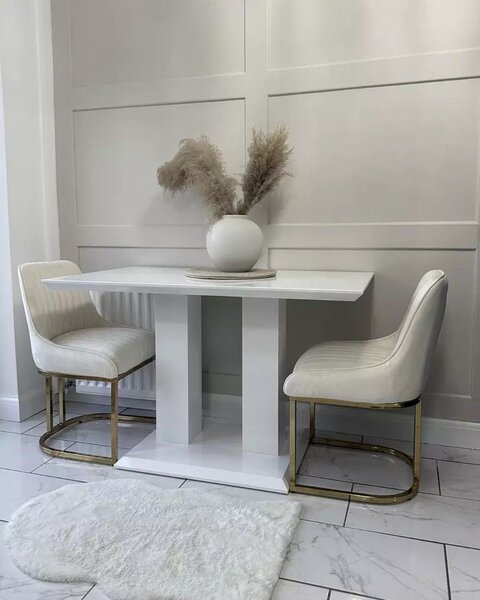 Table et 2 chaises pour salle à manger