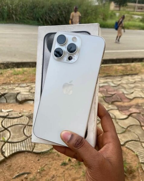 iPhone 14 Pro Max Argent